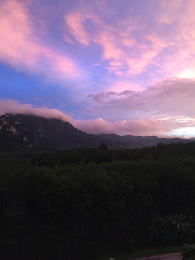 Billion Views Khaosok Homestay Khao Sok National Park Экстерьер фото