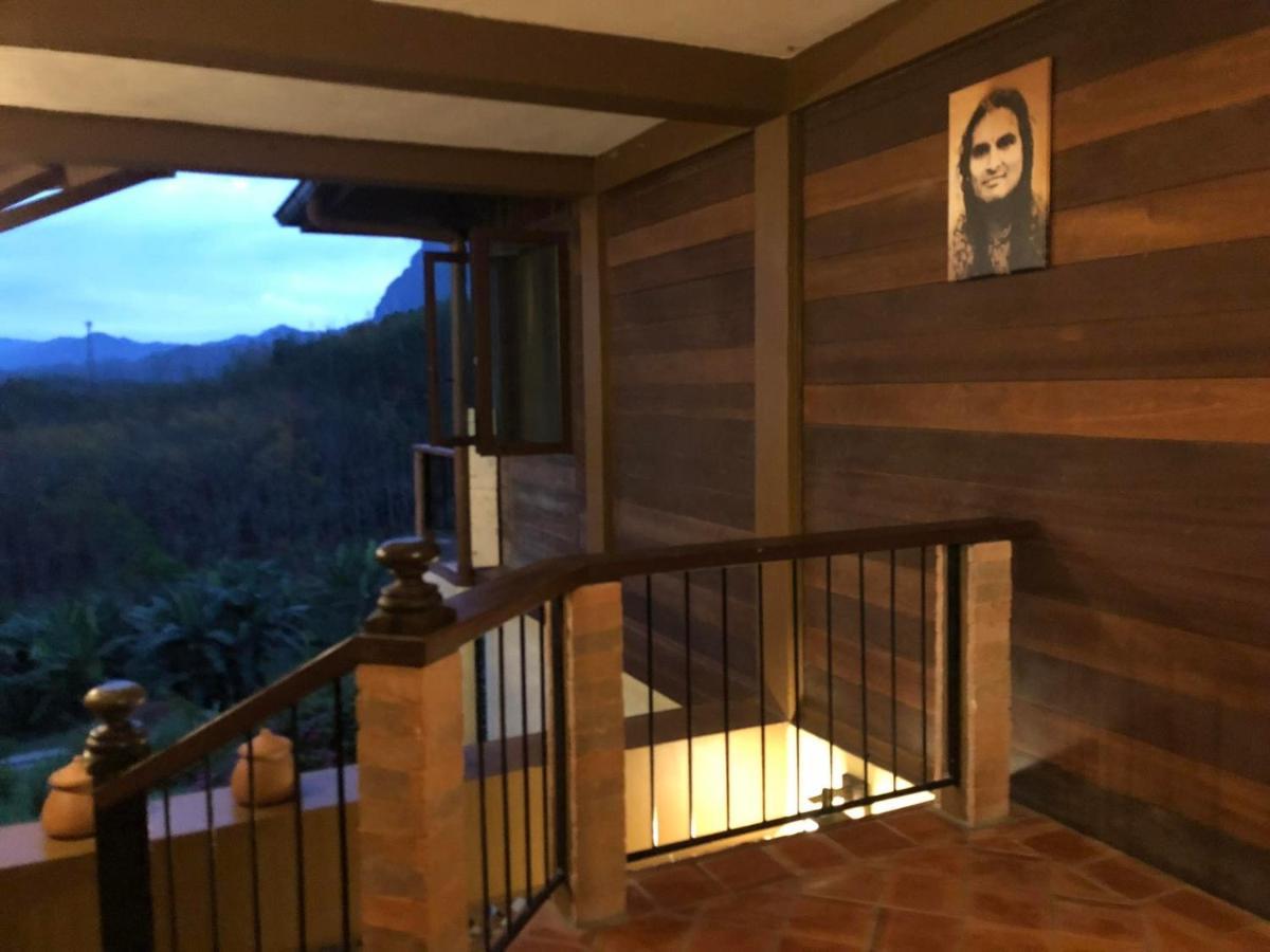 Billion Views Khaosok Homestay Khao Sok National Park Экстерьер фото